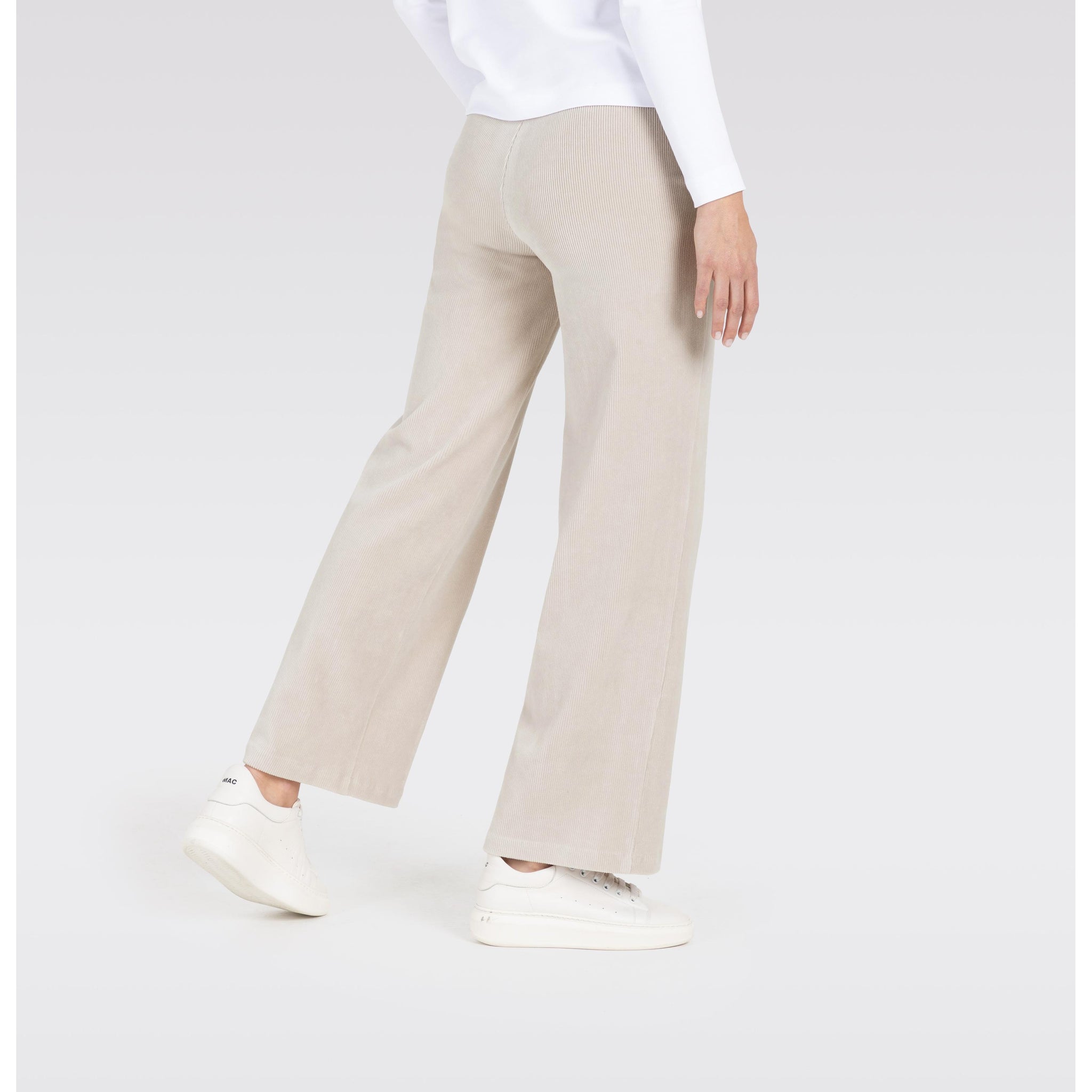 MAC Jeans- Anna Pull on Corduroy Pants in White Sand